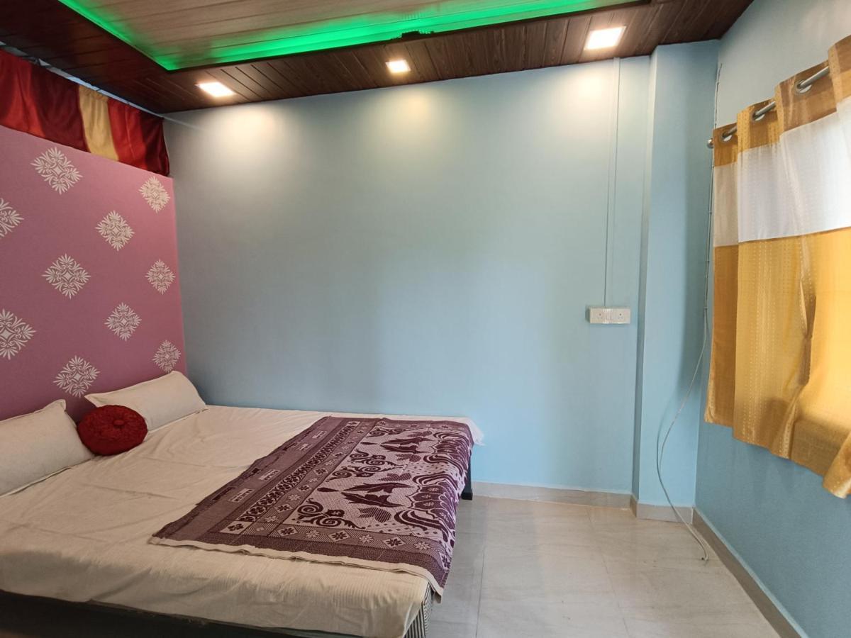 Shree Nivas Home Stay Srīvardhan Extérieur photo
